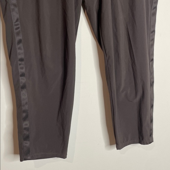 Athleta | Women’s Brown Nolita Slim Tapered Crop Pants Size 12 - Picture 4 of 8
